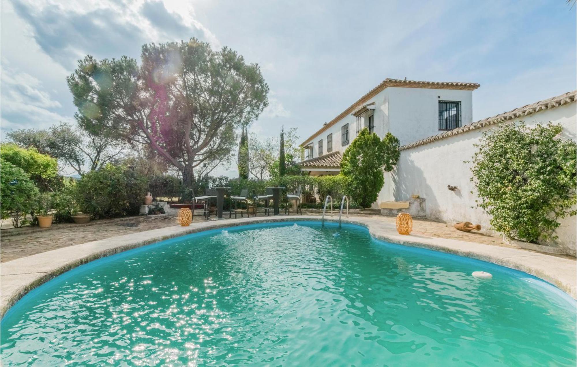 Gorgeous Home In Aldeaquemada With Swimming Pool ภายนอก รูปภาพ